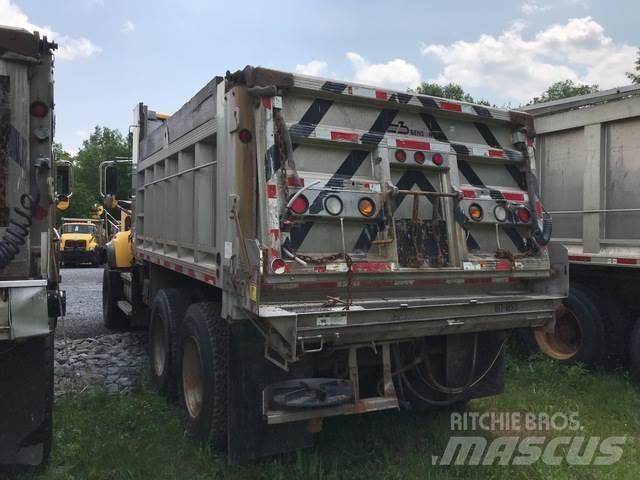 Mack CV700 Снегочистачки