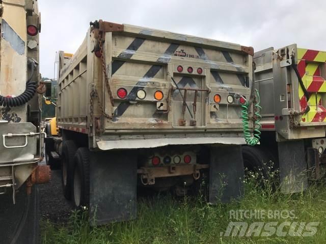 Mack CV700 Снегочистачки