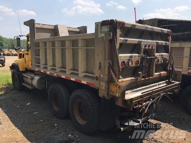 Mack CV700 Снегочистачки
