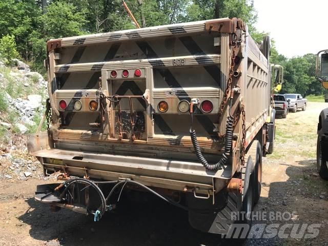 Mack CV700 Снегочистачки