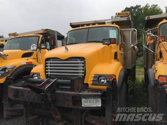 Mack CV700 Снегочистачки