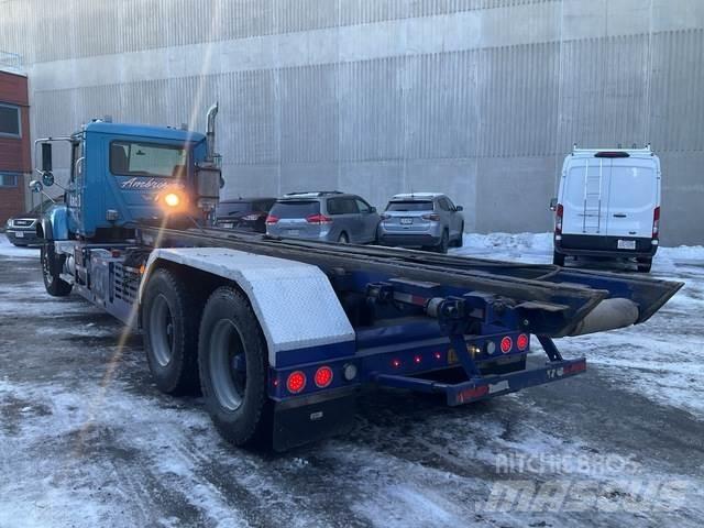 Mack CV713 Камиони със скипов подемник