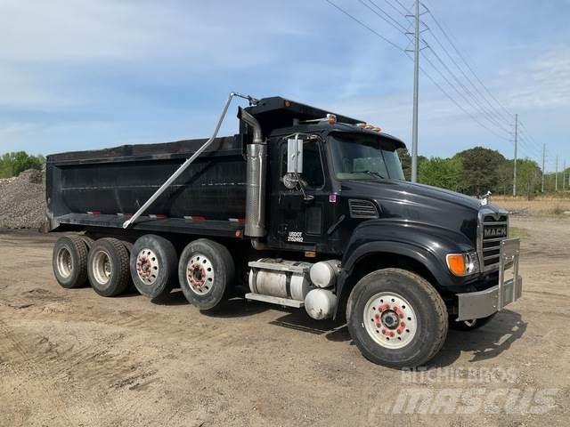 Mack CV713 Самосвал