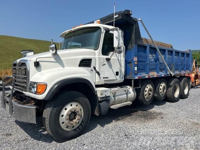 Mack CV713 Самосвал