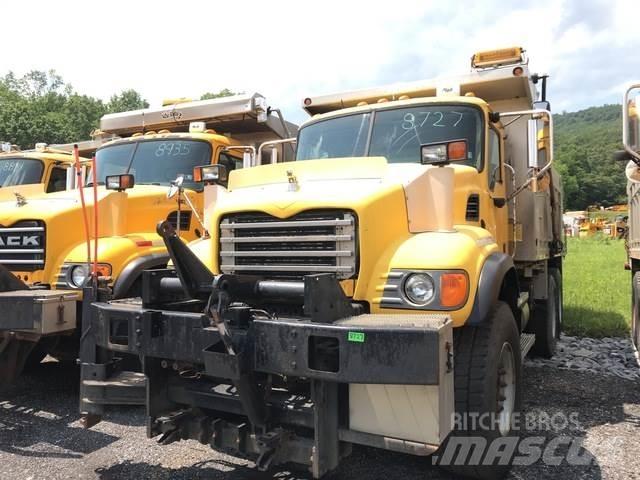 Mack CV713 Снегочистачки