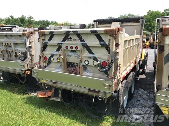 Mack CV713 Снегочистачки