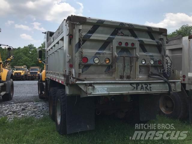 Mack CV713 Снегочистачки