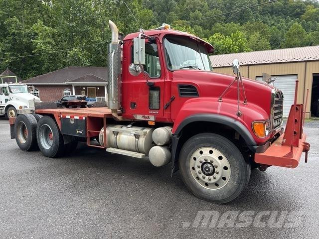 Mack CV713 Влекачи