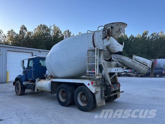 Mack CV713 Други