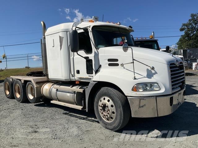 Mack CXN613 Влекачи