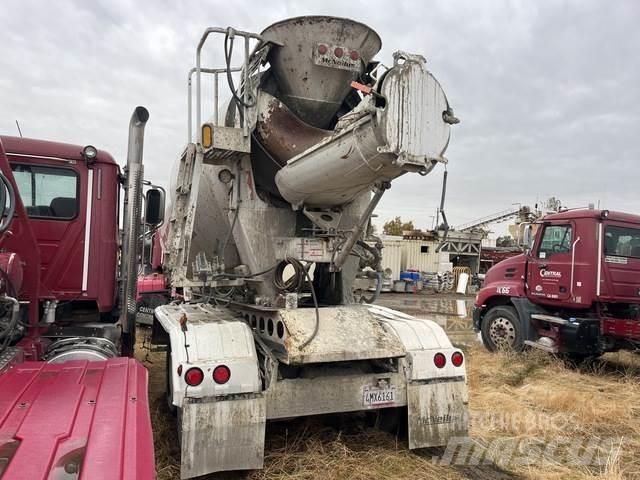 Mack CXU613 Влекачи