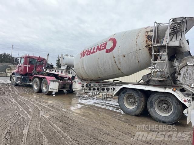 Mack CXU613 Влекачи
