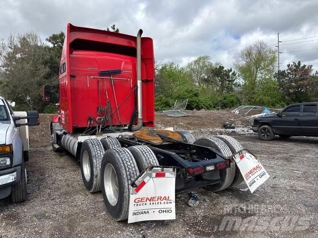 Mack CXU613 Влекачи