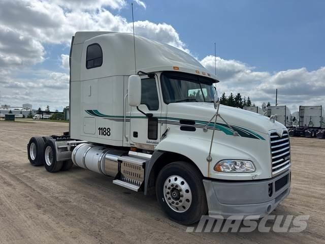Mack CXU613 Влекачи