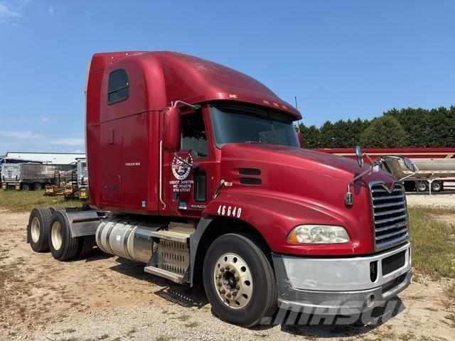 Mack CXU613 Влекачи