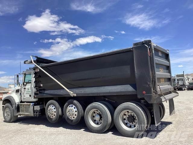 Mack GR104F Самосвал
