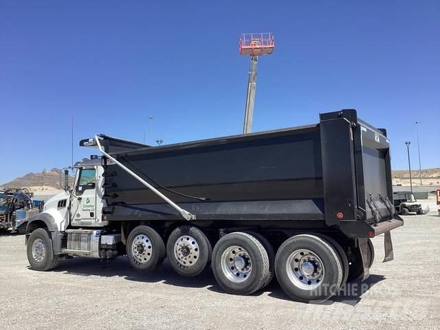 Mack GR104F Самосвал