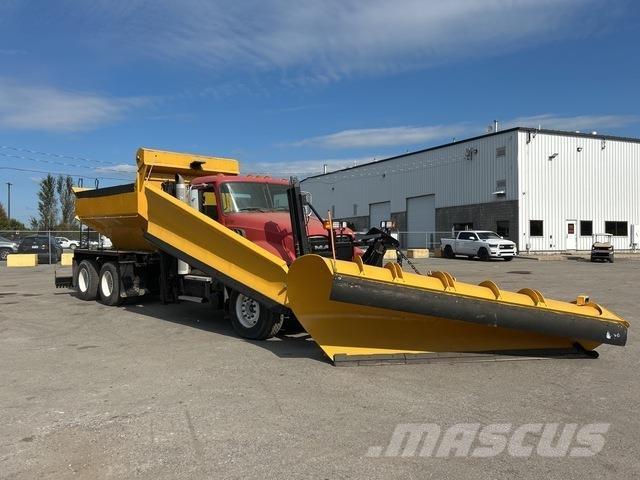 Mack GU433 Снегочистачки