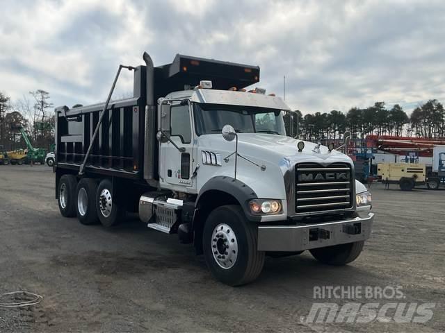 Mack GU713 Самосвал