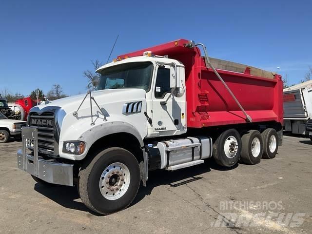 Mack GU713 Самосвал