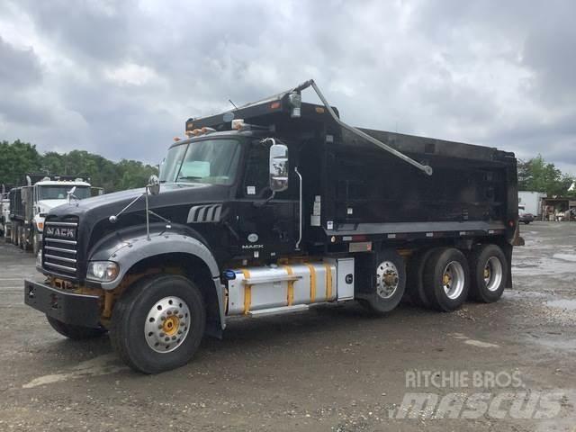 Mack GU713 Самосвал