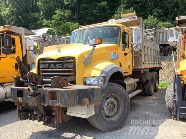 Mack GU713 Снегочистачки