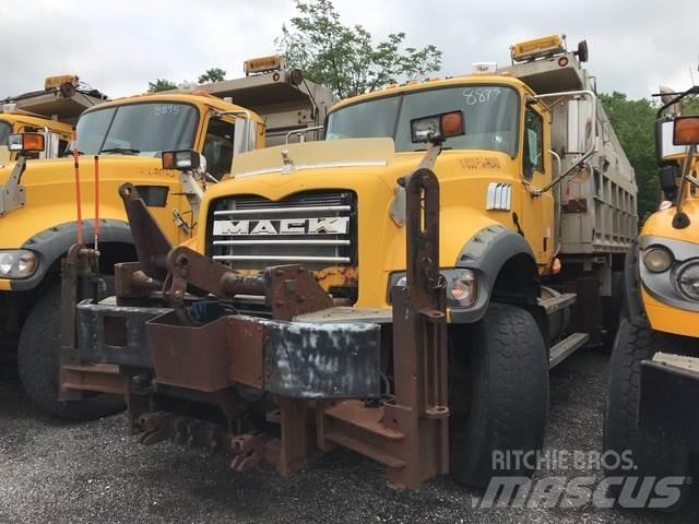 Mack GU713 Снегочистачки