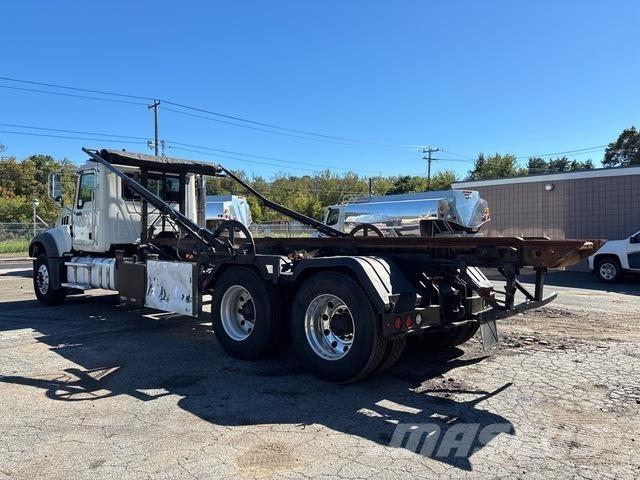 Mack GU713 Камиони със скипов подемник