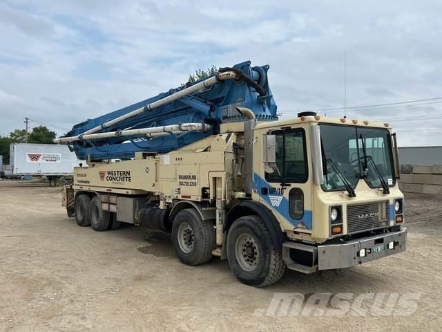 Mack MR Бетонопомпи
