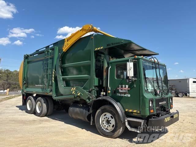 Mack MR690S Камиони за отпадъци