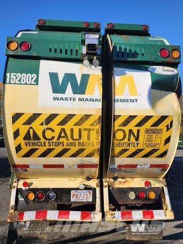 Mack MRU613 Камиони за отпадъци