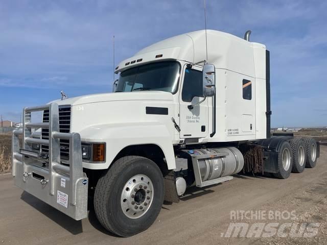 Mack PI86T Влекачи