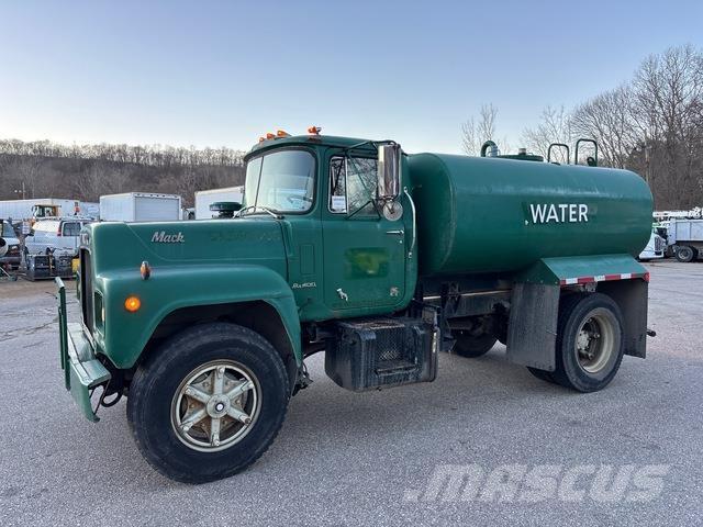 Mack R400 Цистерни за вода
