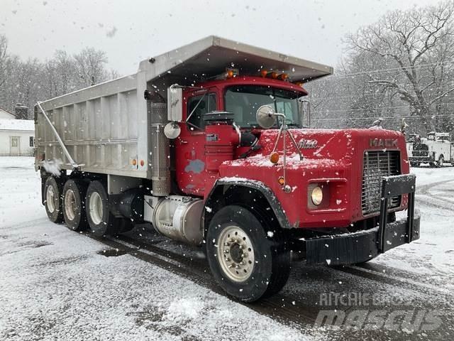 Mack RB688S Самосвал
