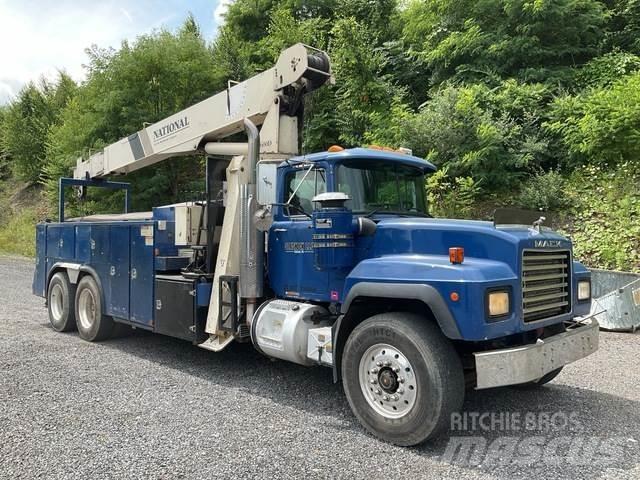 Mack RD688S Други