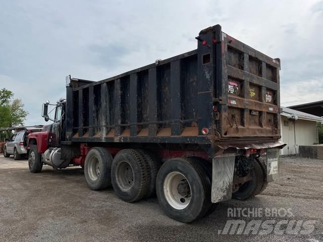 Mack RD690S Самосвал