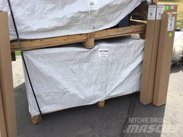 Mahindra  Други пътни машини и машини за сняг