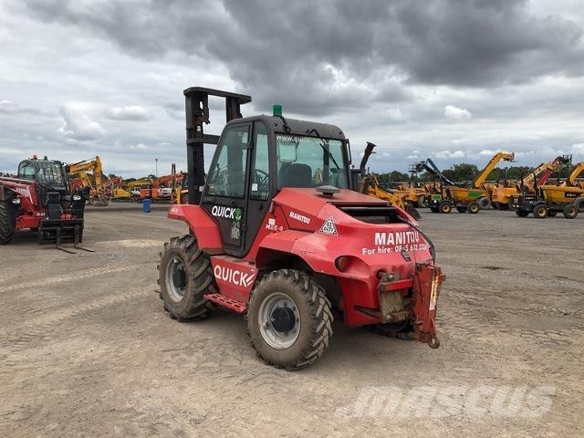 Manitou M26-4 Камиони за херавни местности