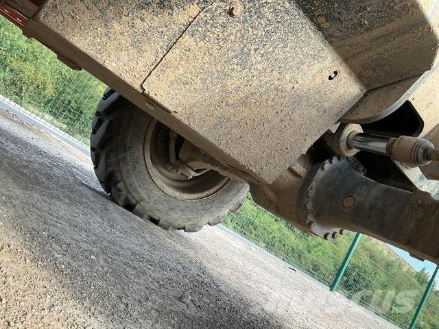Manitou M26-4 Камиони за херавни местности