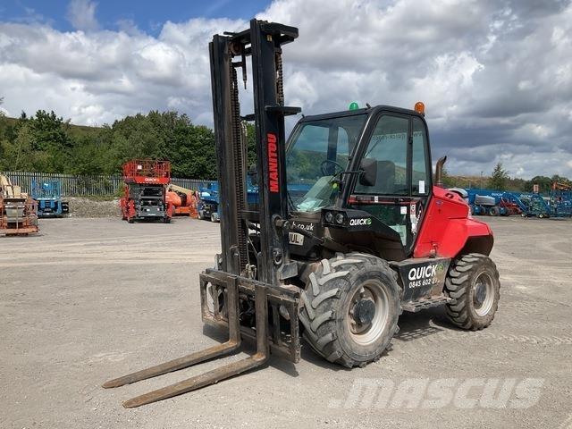 Manitou M30-4 Камиони за херавни местности