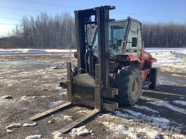 Manitou MC40 Камиони за херавни местности
