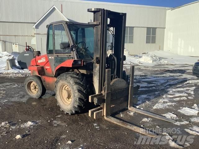 Manitou MC40 Камиони за херавни местности