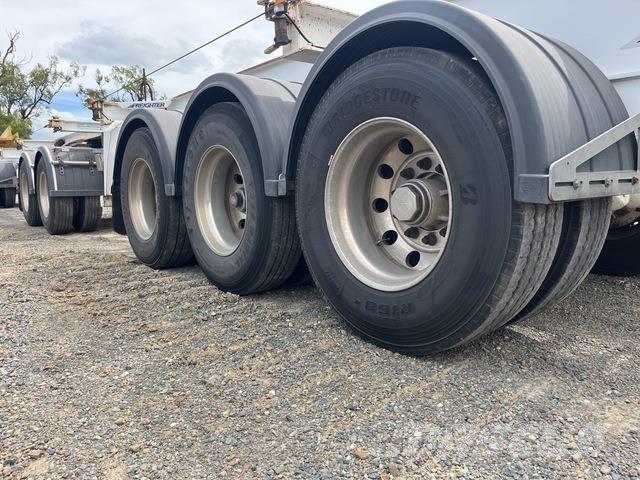 MaxiTrans  Контейнерни ремаркета