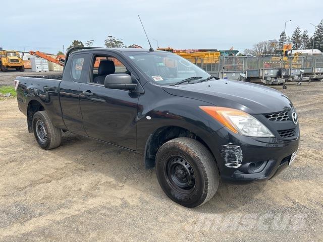 Mazda BT-50 Пикапи