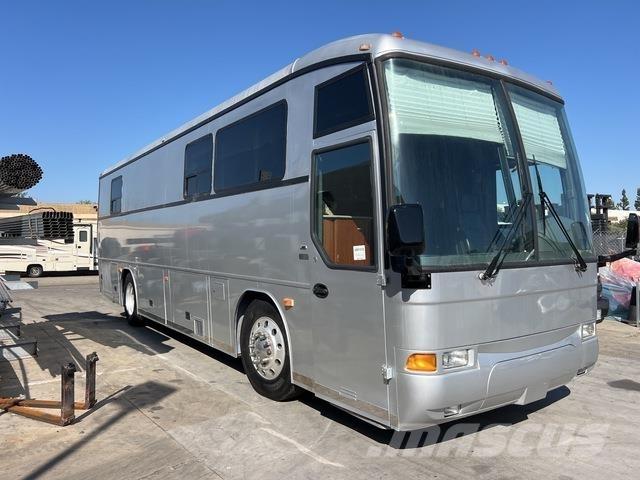 MCI F3500 Домове на колела и каравани