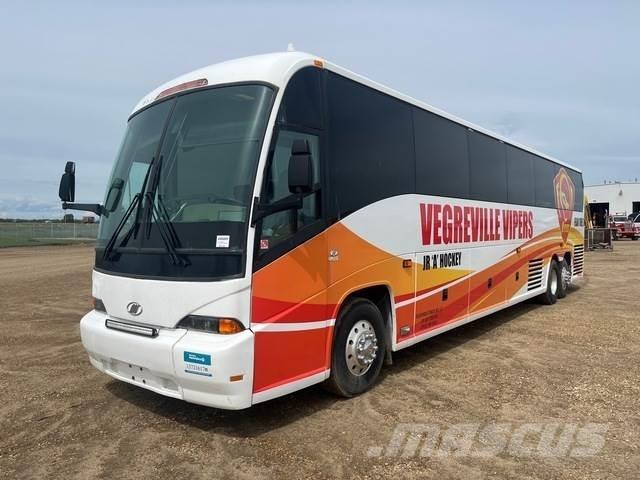 MCI J4500 Мини бусове