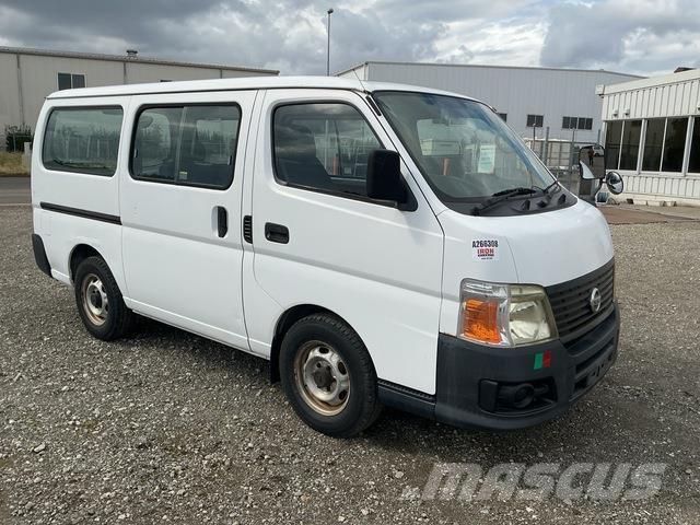 Nissan Caravan Мини бусове