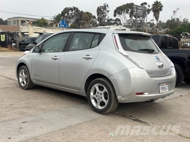 Nissan Leaf Коли