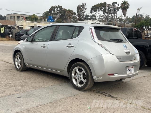 Nissan Leaf Коли