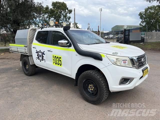 Nissan Navara Пикапи